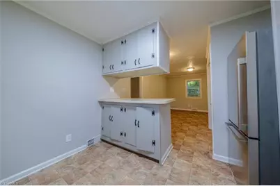 435 Lakecrest Drive, Kernersville, NC 27284 - Photo 18