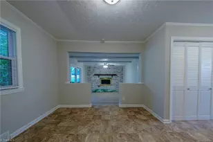 435 Lakecrest Dr, Kernersville, NC 27284 - Photo 12