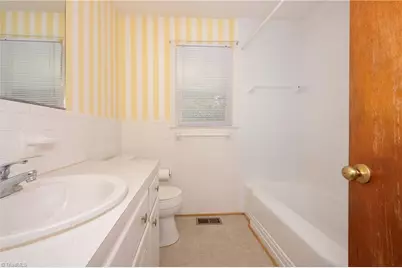191 Monroe Street, Winston-Salem, NC 27104 - Photo 24