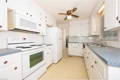 191 Monroe Street, Winston-Salem, NC 27104 - Photo 38