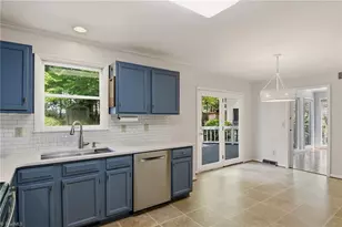 58 Carrisbrooke Ln, Winston-Salem, NC 27104 - Photo 6