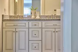 4050 Dresden Dr, Winston-Salem, NC 27104 - Photo 28