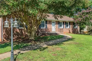 2608 Amesbury Rd, Winston-Salem, NC 27103 - Photo 2