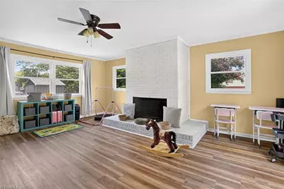 5722 Friendswood Drive, Greensboro, NC 27409 - Photo 8