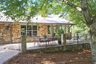 1409 Good Hope Dr, Walnut Cove, NC 27052 - Photo 4