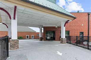 215 SE Jefferson Station Pl, West Jefferson, NC 28694 - Photo 2