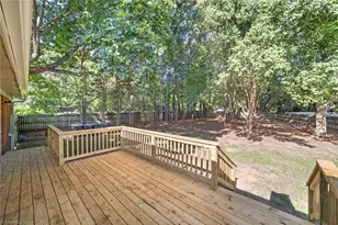 2717 Denise Dr, Greensboro, NC 27407 - Photo 32