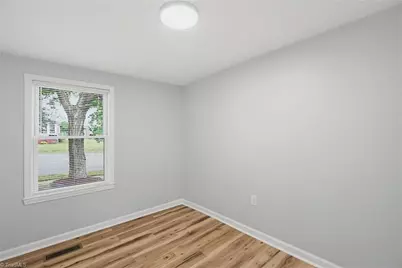 702 Maple Avenue, Burlington, NC 27215 - Photo 24