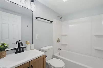 702 Maple Avenue, Burlington, NC 27215 - Photo 26
