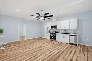 702 Maple Ave, Burlington, NC 27215 - Photo 14