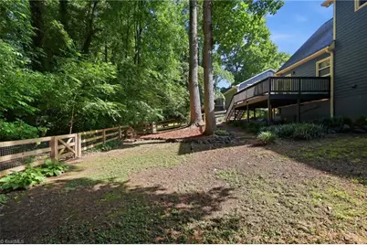 4957 Lochraven Drive, Winston-Salem, NC 27104 - Photo 32