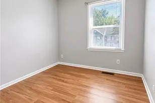 1017 Glendale Dr, Greensboro, NC 27406 - Photo 14