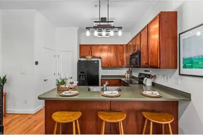 622 N Elm Street #H, Greensboro, NC 27401 - Photo 8