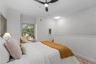 622 N Elm St, Greensboro, NC 27401 - Photo 18