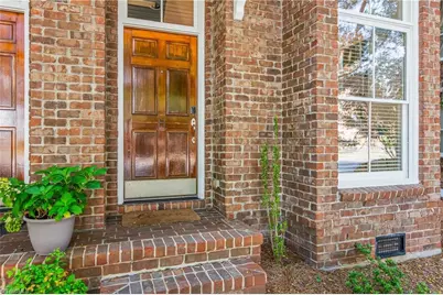 622 N Elm Street #H, Greensboro, NC 27401 - Photo 2