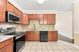 200 Brooks Edge Dr, Winston-Salem, NC 27107 - Photo 12