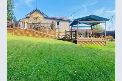 535 E Haymore Street, Mount Airy, NC 27030 - Photo 2