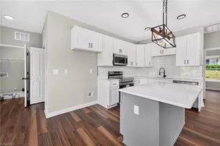 1726 Foust Rd, Greensboro, NC 27405 - Photo 14