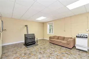 1050 Staghorn Rd, Purlear, NC 28665 - Photo 16