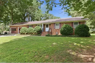 5009 Mallard Lake Drive, Greensboro, NC 27406 - Photo 2