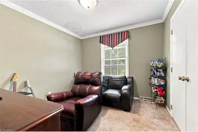5009 Mallard Lake Drive, Greensboro, NC 27406 - Photo 20