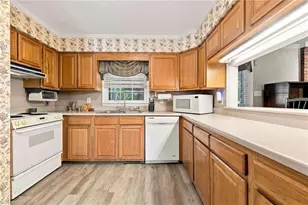 5009 Mallard Lake Dr, Greensboro, NC 27406 - Photo 14