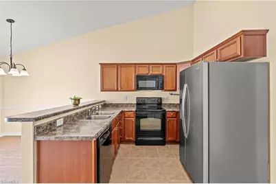 3925 Parkview Court, Winston-Salem, NC 27127 - Photo 6