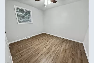 1813 Walker Avenue #B, Greensboro, NC 27403 - Photo 4