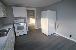 994 Burton St, Eden, NC 27288 - Photo 14