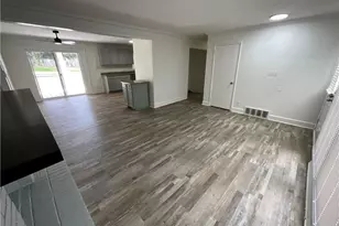 4026 Sedgewood Ln, Greensboro, NC 27407 - Photo 4