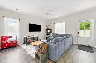 4310 Oak Ridge Dr, Winston-Salem, NC 27105 - Photo 20