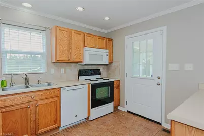 175 Fox Lair Trail, Semora, NC 27343 - Photo 18