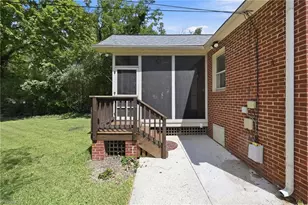 1111 Grayland St, Greensboro, NC 27408 - Photo 32