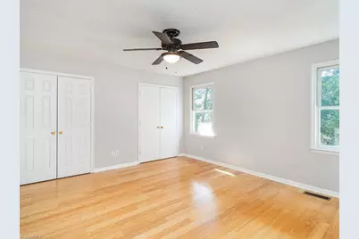 1108 Summer Place, Greensboro, NC 27410 - Photo 16