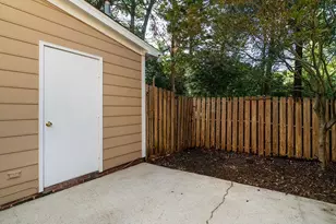 1108 Summer Pl, Greensboro, NC 27410 - Photo 24