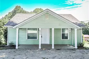 5075 Baux Mountain Rd, Winston-Salem, NC 27105 - Photo 2