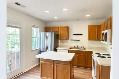 88 Tannenbaum Circle, Greensboro, NC 27410 - Photo 6
