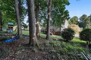 220 Coghill Dr, Winston-Salem, NC 27103 - Photo 16