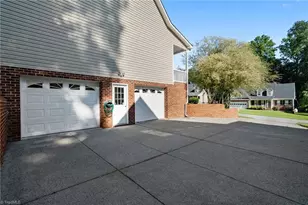 220 Coghill Dr, Winston-Salem, NC 27103 - Photo 18