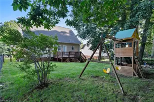 220 Coghill Dr, Winston-Salem, NC 27103 - Photo 6