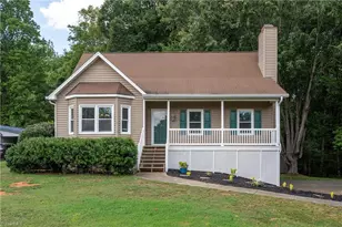 1113 Ridgecliff Dr, Rural Hall, NC 27045 - Photo 2