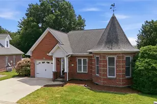 516 Leston Gilbert Dr, Kernersville, NC 27284 - Photo 6