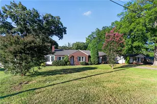 807 W Jackson St, Mayodan, NC 27027 - Photo 4