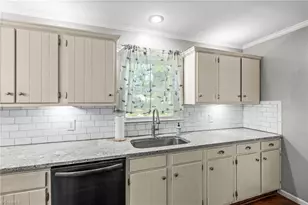 107 Rose Trail, King, NC 27021 - Photo 14