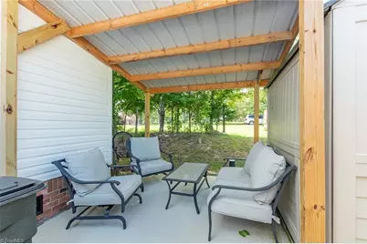 1025 E Holly Grove Road, Lexington, NC 27292 - Photo 6