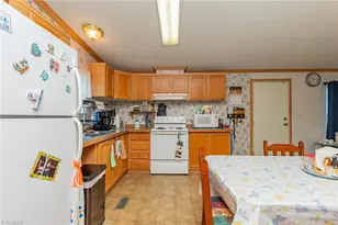 1025 E Holly Grove Rd, Lexington, NC 27292 - Photo 14