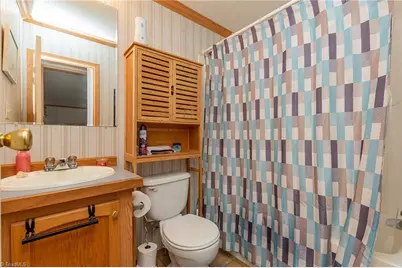 1025 E Holly Grove Road, Lexington, NC 27292 - Photo 22