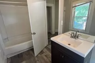 1218 Market St, Greensboro, NC 27403 - Photo 10
