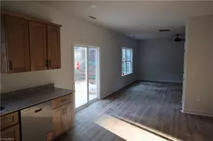 123A Eastside Dr, Lexington, NC 27292 - Photo 4