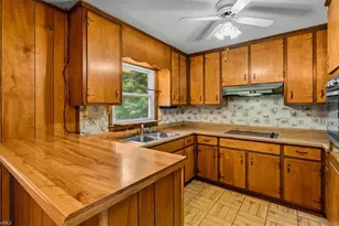 8936 Market St, Colfax, NC 27235 - Photo 10